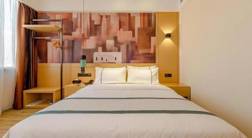 Bed in City Comfort Inn Chengdu Wenjiang Zhujiang Square Guanghua Park Metro Station