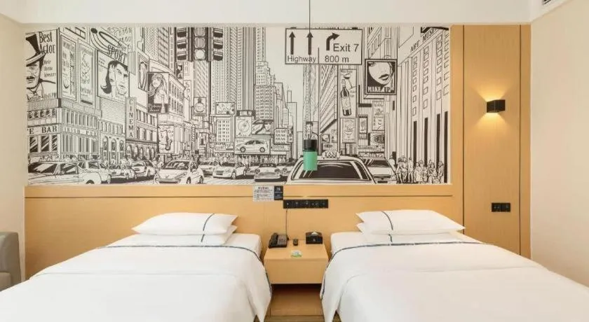 Bed in City Comfort Inn Chengdu Wenjiang Zhujiang Square Guanghua Park Metro Station