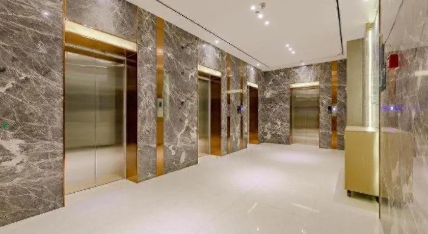 City Comfort Inn Chengdu Wenjiang Zhujiang Square Guanghua Park Metro Station