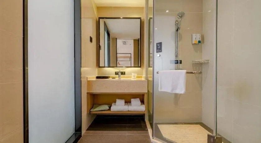 City Comfort Inn Chengdu Wenjiang Zhujiang Square Guanghua Park Metro Station