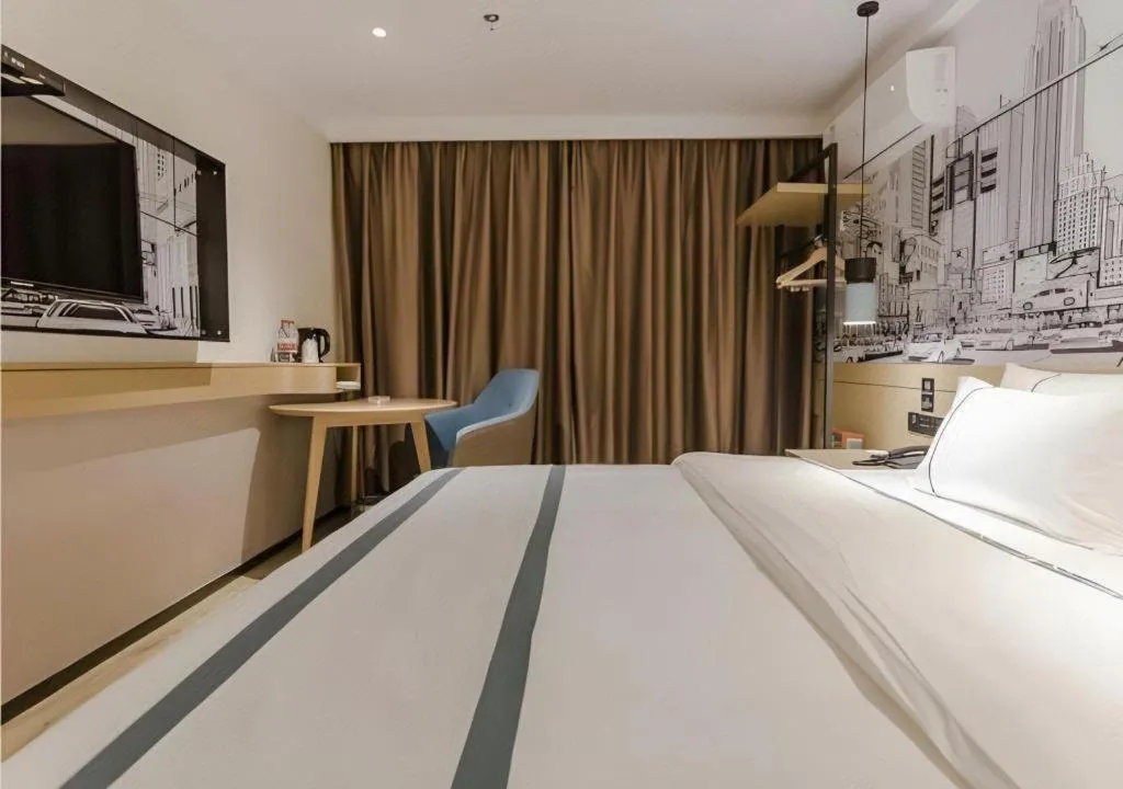 Bed in City Comfort Inn Zhaoqing Sihui Nanjiang Industrial Park