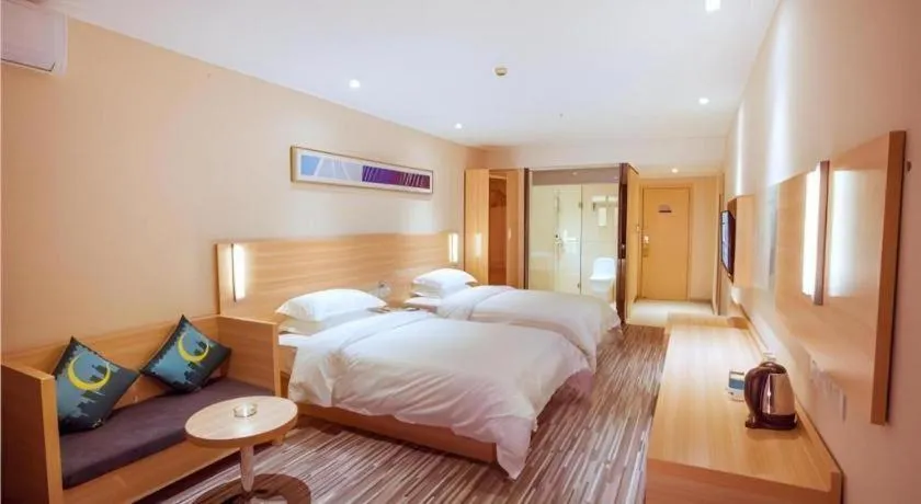 Bed in City Comfort Inn Liuzhou Liucheng