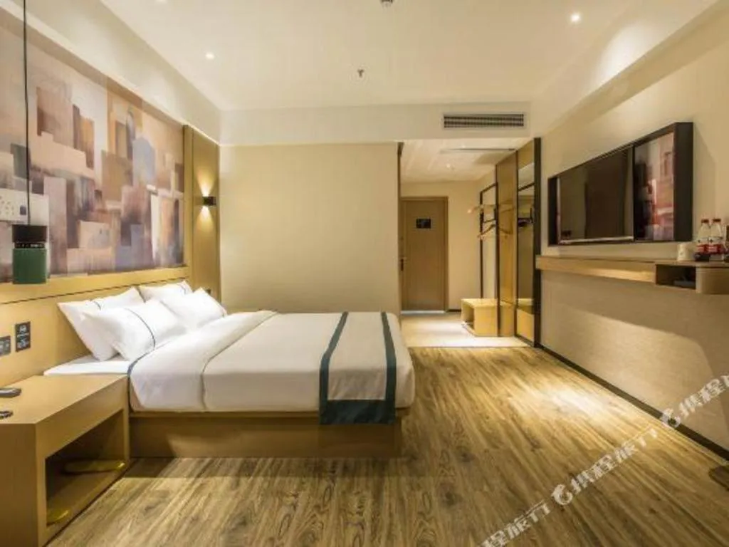 Bed in City Comfort Inn Liuzhou Liucheng
