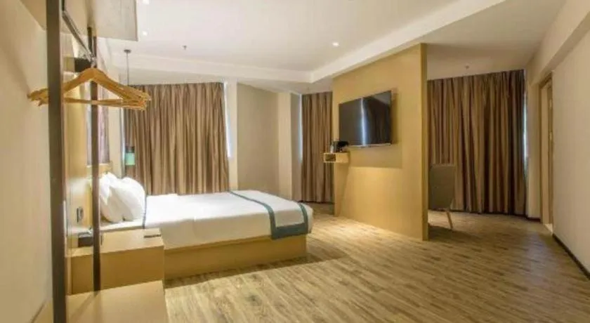 Bed in City Comfort Inn Liuzhou Liucheng