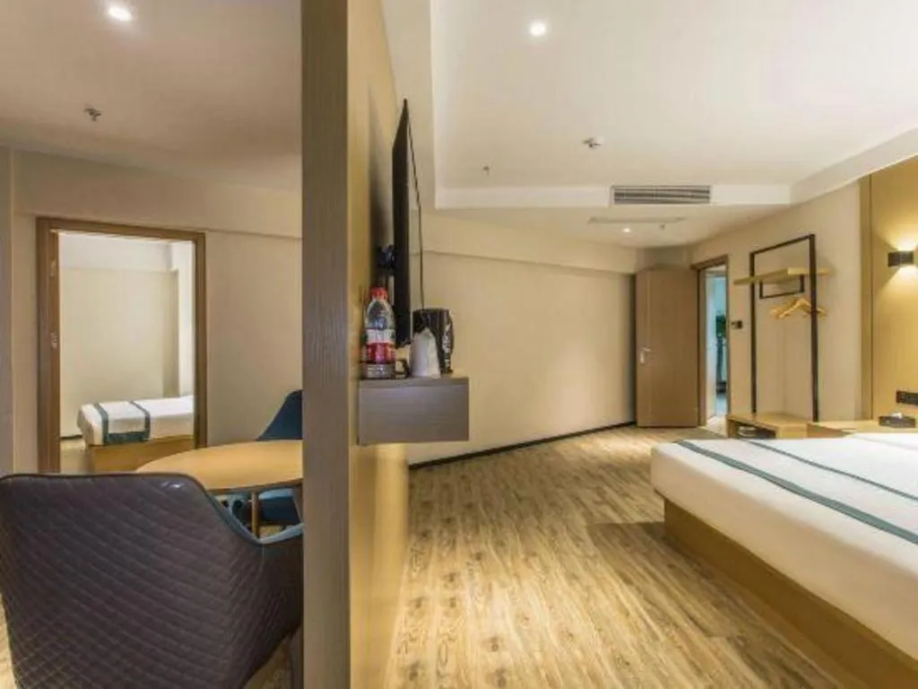 Bed in City Comfort Inn Liuzhou Liucheng