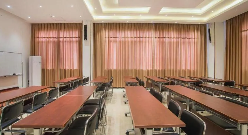 City Comfort Inn Liuzhou Longtan Park Ma'anshan Baiyun