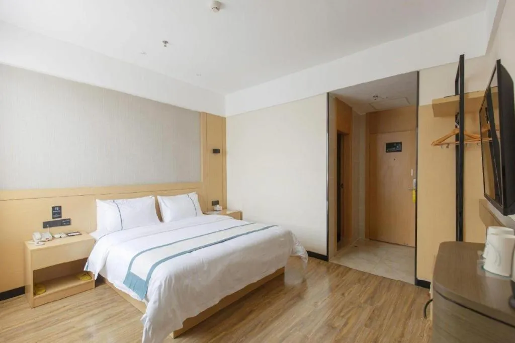 Bed in City Comfort Inn Liuzhou Longtan Park Ma'anshan Baiyun