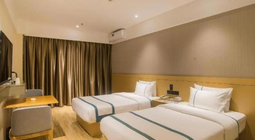 Bed in City Comfort Inn Liuzhou Longtan Park Ma'anshan Baiyun