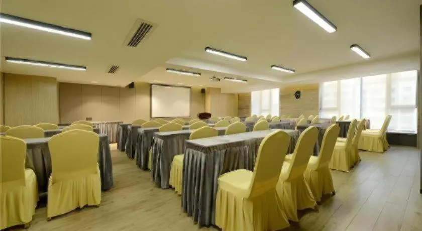 Echarm Hotel Guiyang Qianling Mountain