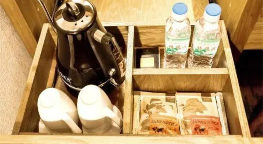 James Joyce Coffetel Guilin Railway Station Xiangbi Mountain Liangjiang Sihu Wharf James Joyce Coffetel Guilin Railway Station Xiangbi Mountain Liangjiang Sihu Wharf