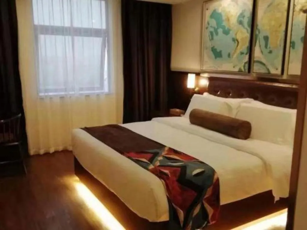 Bed in James Joyce Coffetel Guilin Railway Station Xiangbi Mountain Liangjiang Sihu Wharf