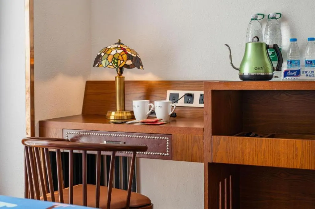 James Joyce Coffetel Guilin Railway Station Xiangbi Mountain Liangjiang Sihu Wharf