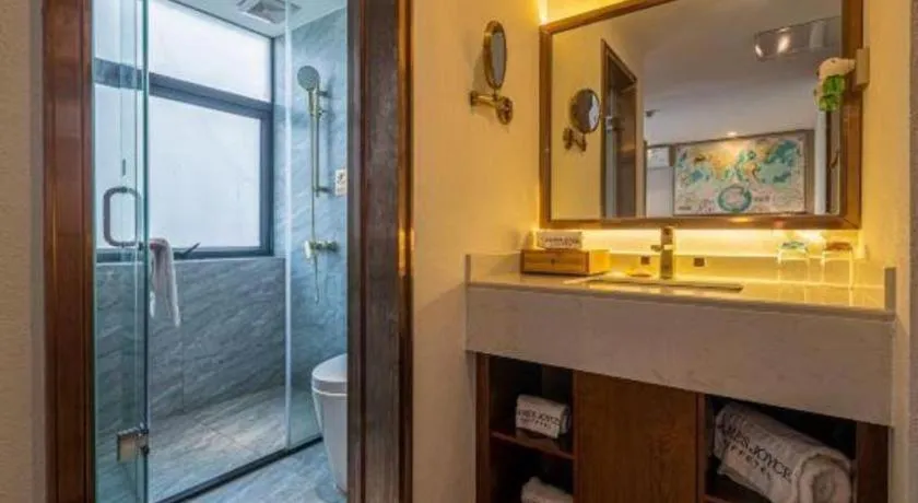 James Joyce Coffetel Guilin Railway Station Xiangbi Mountain Liangjiang Sihu Wharf