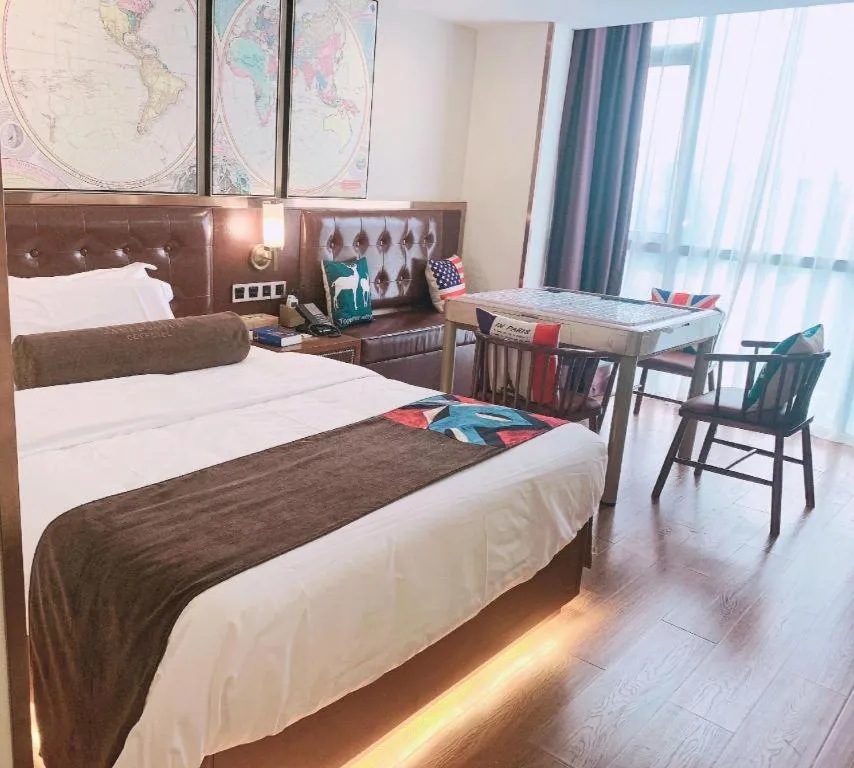Bed in James Joyce Coffetel Guilin Railway Station Xiangbi Mountain Liangjiang Sihu Wharf