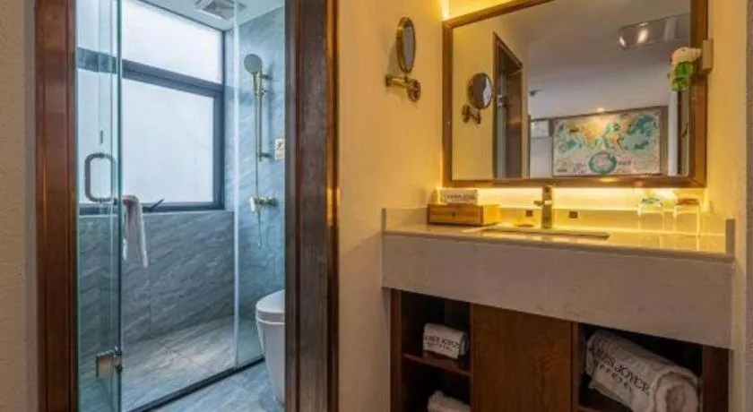 James Joyce Coffetel Guilin Railway Station Xiangbi Mountain Liangjiang Sihu Wharf