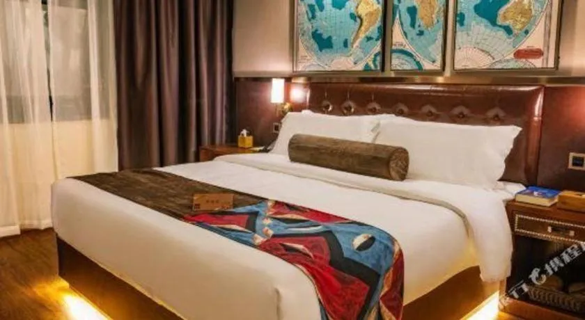Bed in James Joyce Coffetel Guilin Railway Station Xiangbi Mountain Liangjiang Sihu Wharf