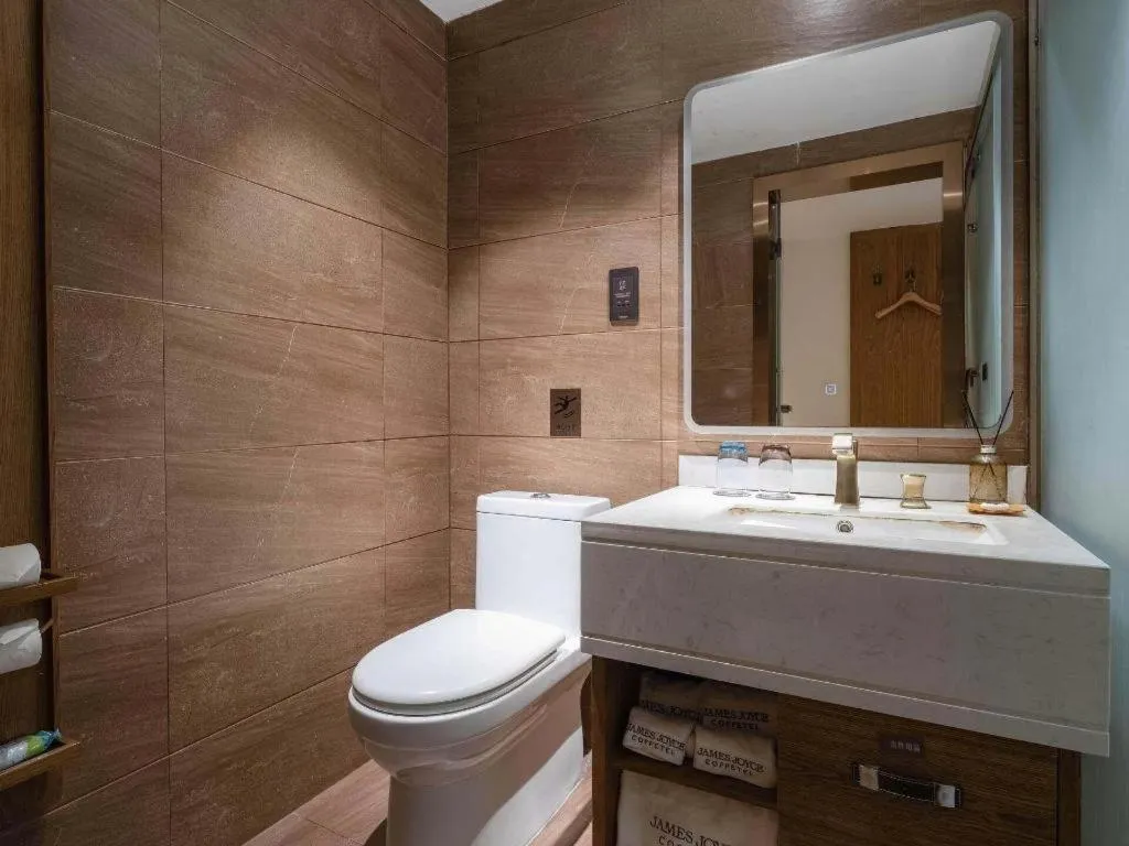 James Joyce Coffetel Kunming Railway Station Huancheng Nan Road Metro Station