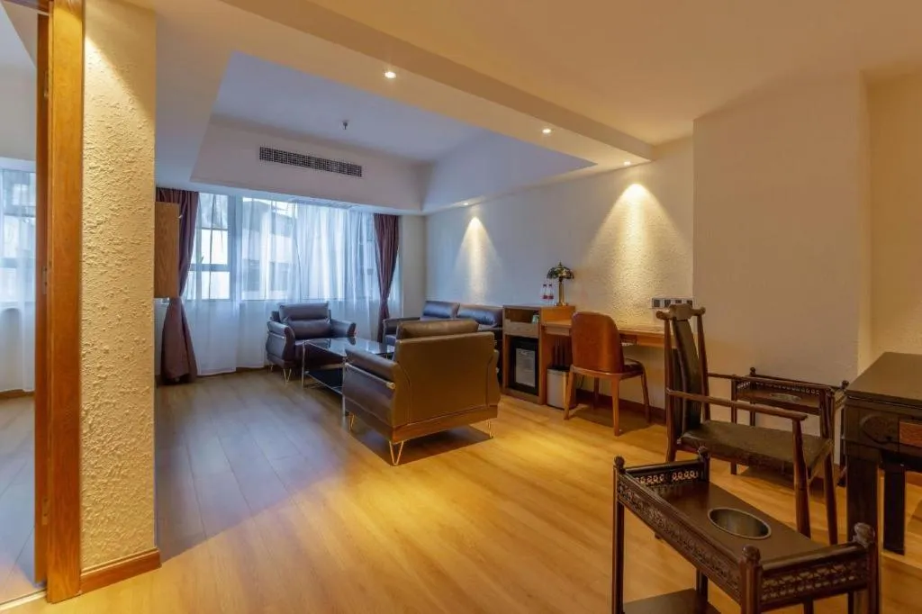 James Joyce Coffetel Kunming Railway Station Huancheng Nan Road Metro Station