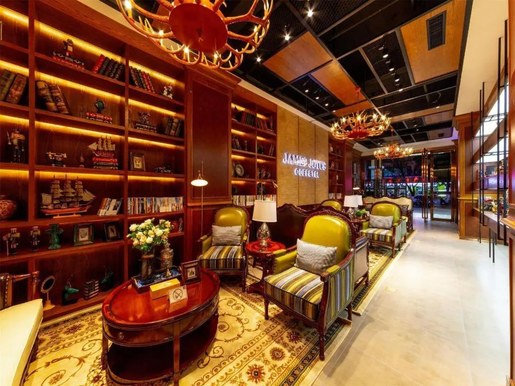 James Joyce Coffetel Kunming Railway Station Huancheng Nan Road Metro Station