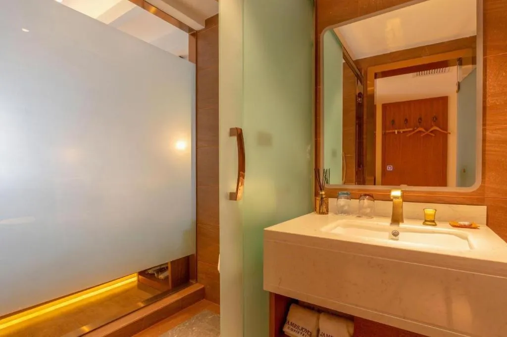 James Joyce Coffetel Kunming Railway Station Huancheng Nan Road Metro Station