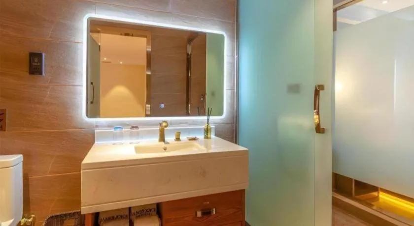 James Joyce Coffetel Kunming Railway Station Huancheng Nan Road Metro Station