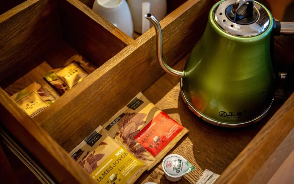 James Joyce Coffetel Kunming Railway Station Huancheng Nan Road Metro Station