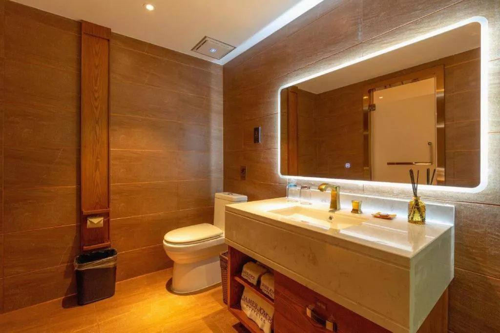 James Joyce Coffetel Kunming Railway Station Huancheng Nan Road Metro Station