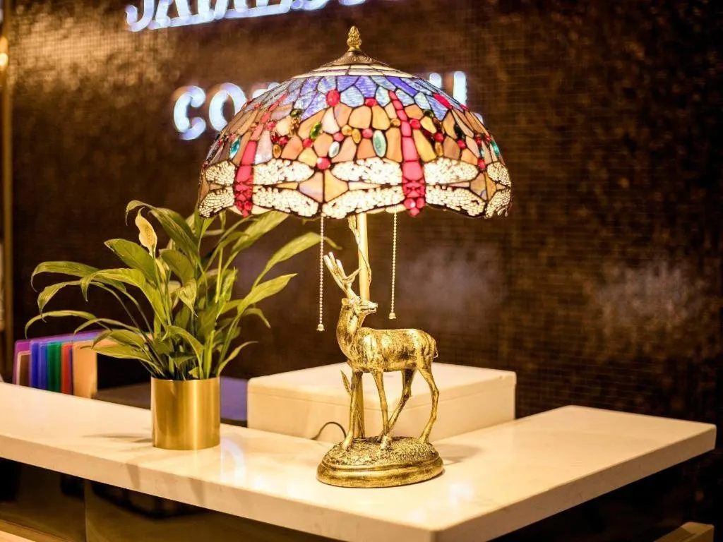 James Joyce Coffetel Xinyang Municipal Government Railway Station