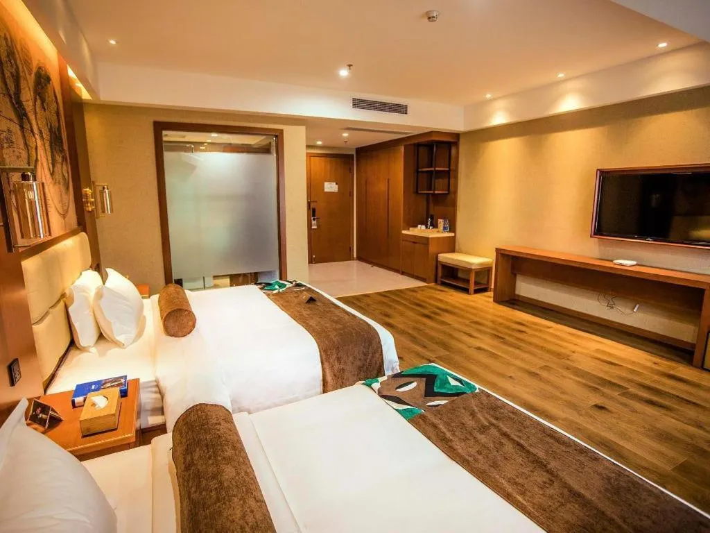 James Joyce Coffetel Xinyang Municipal Government Railway Station