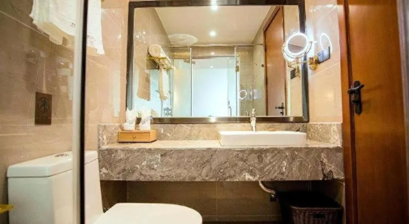 James Joyce Coffetel Xinyang Municipal Government Railway Station