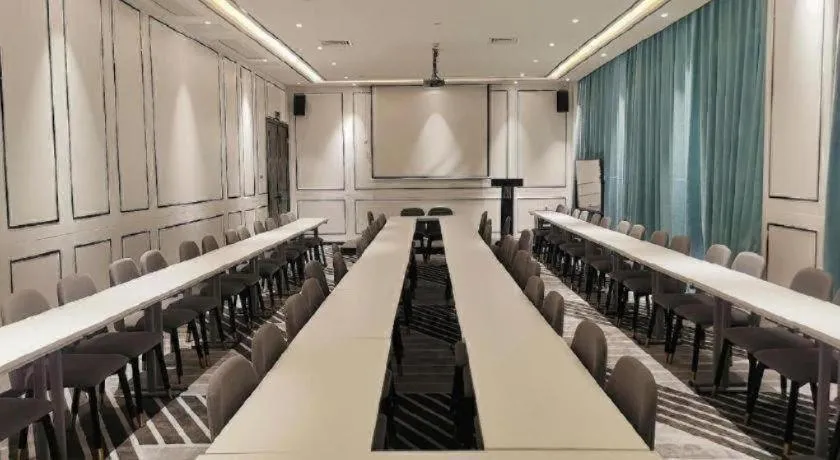 Xana Hotelle Guangzhou Luogang Science City Huangpi Metro Station