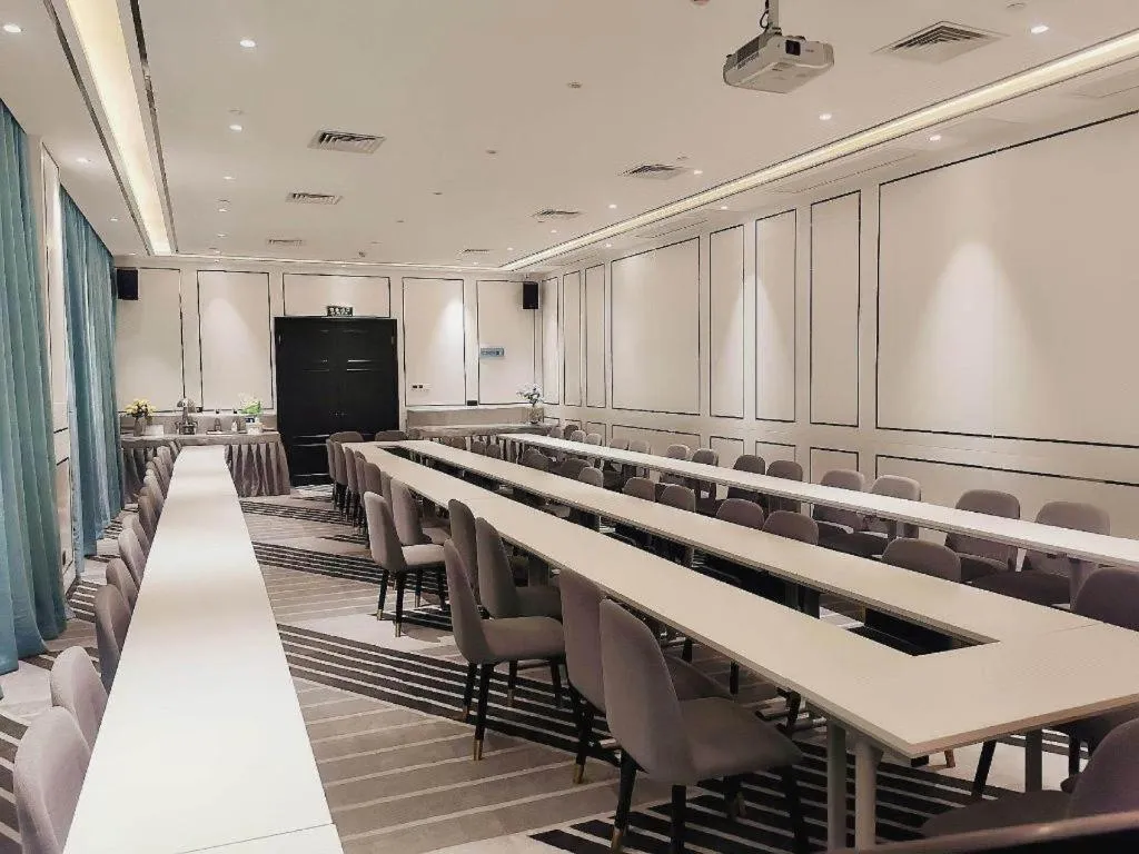 Xana Hotelle Guangzhou Luogang Science City Huangpi Metro Station