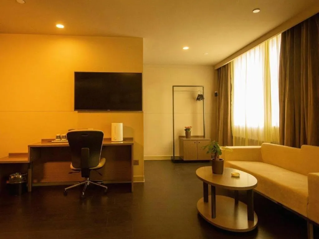 Jinjiang Inn Select Shihezi East Ring Road