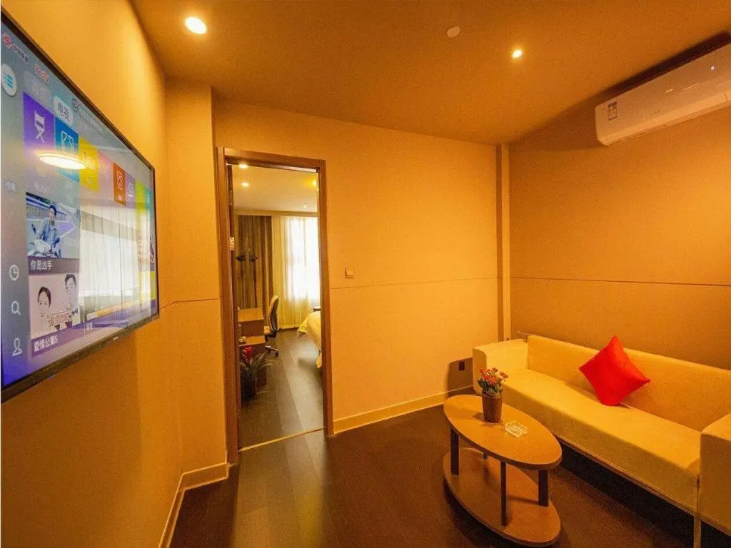 Jinjiang Inn Select Shihezi East Ring Road