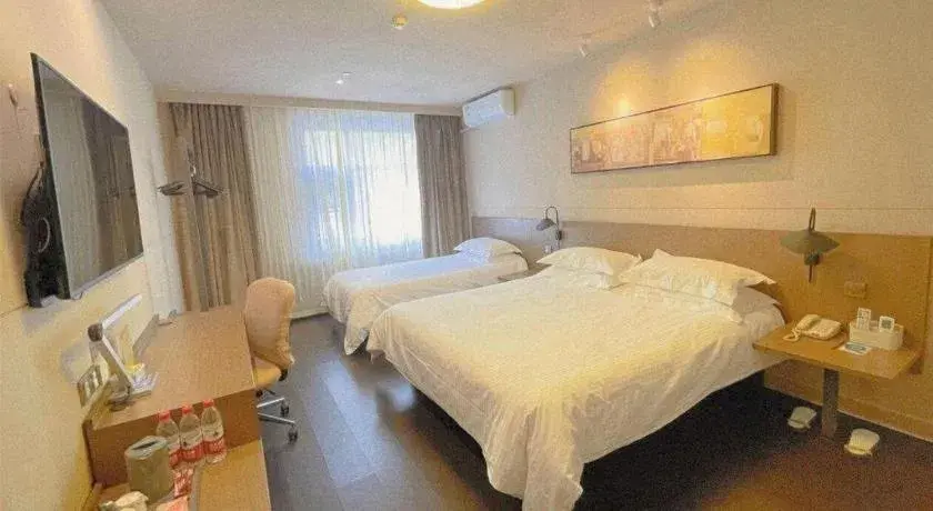 Bed in Jinjiang Inn Select Shihezi East Ring Road Bed in Jinjiang Inn Select Shihezi East Ring Road