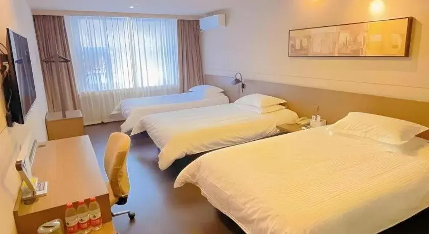 Bed in Jinjiang Inn Select Shihezi East Ring Road Bed in Jinjiang Inn Select Shihezi East Ring Road