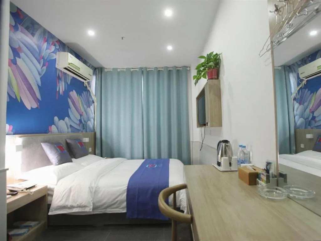 Bed in Pai Hotel Xuzhou Railway Station