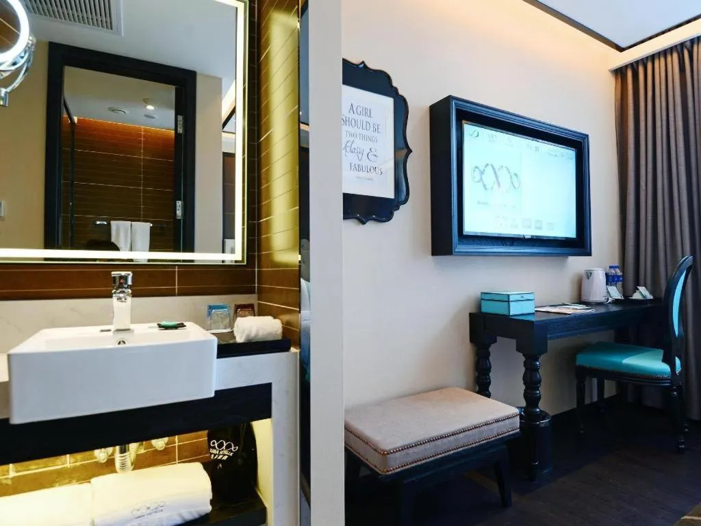 Xana Hotelle Xi'an Zhonglou, Huimin Street Metro Station