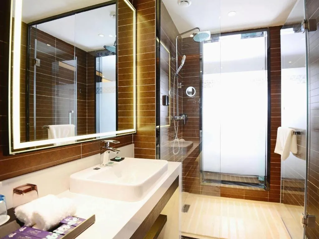 Xana Hotelle Xi'an Zhonglou, Huimin Street Metro Station