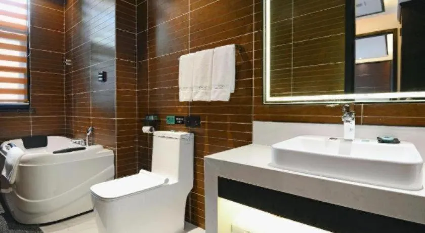 Xana Hotelle Xi'an Zhonglou, Huimin Street Metro Station