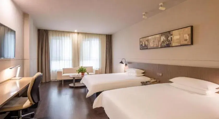 Bed in Jinjiang Inn Select Heze Wanxiang Plaza Guiling Road Bed in Jinjiang Inn Select Heze Wanxiang Plaza Guiling Road