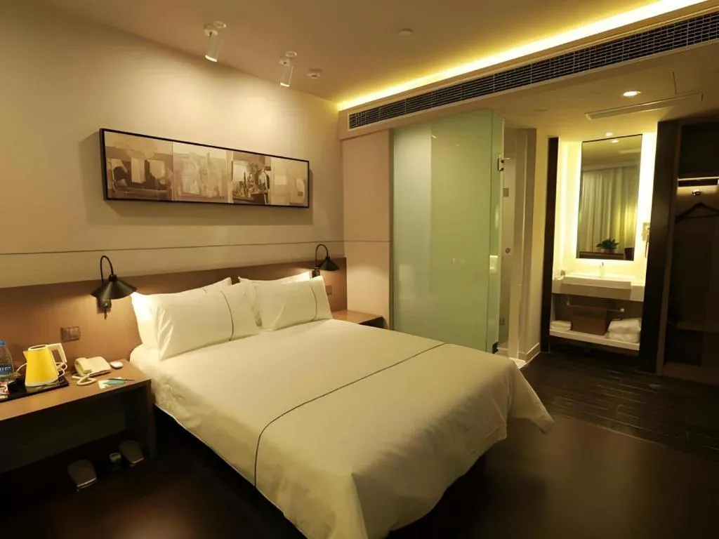 Bed in Jinjiang Inn Select Heze Wanxiang Plaza Guiling Road