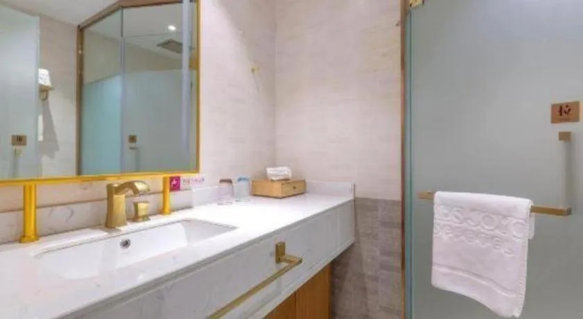 James Joyce Coffetel Lijiang Ancient City Dashuiche