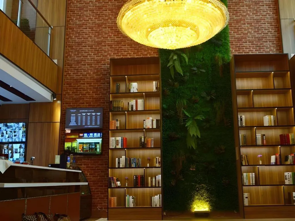 James Joyce Coffetel Lijiang Ancient City Dashuiche