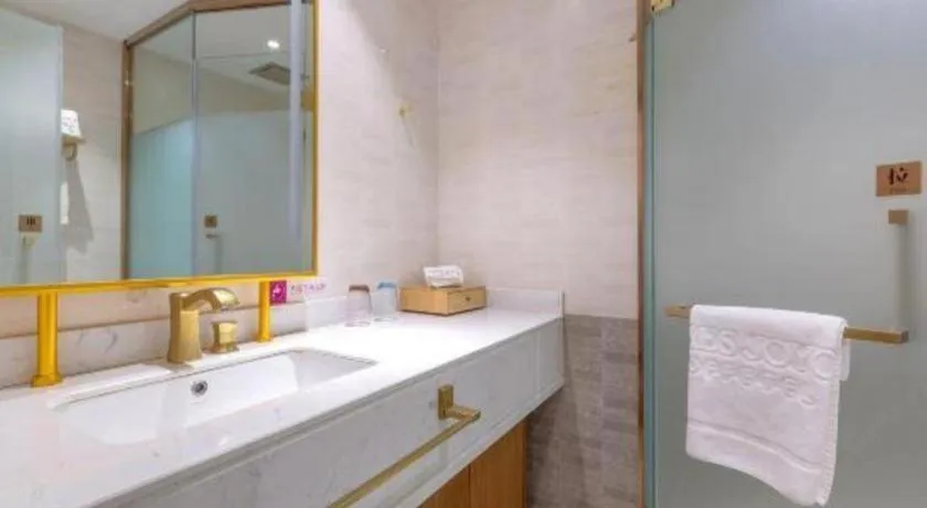 James Joyce Coffetel Lijiang Ancient City Dashuiche