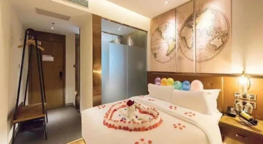 Bed in James Joyce Coffetel Beijing Tongzhou Guoyuan Metro Station