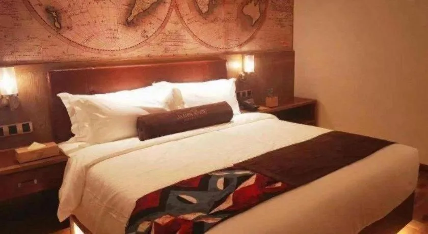 Bed in James Joyce Coffetel Beijing Tongzhou Guoyuan Metro Station