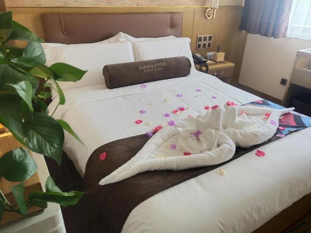 Bed in James Joyce Coffetel Beijing Tongzhou Guoyuan Metro Station