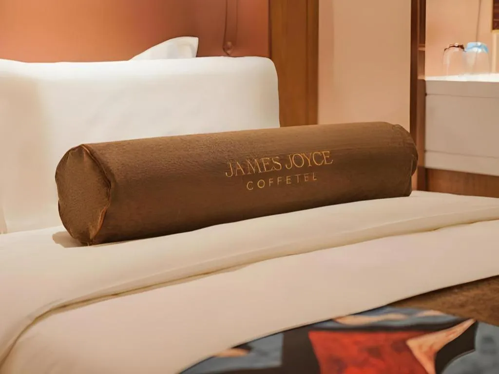 Bed in James Joyce Coffetel Beijing Tongzhou Guoyuan Metro Station