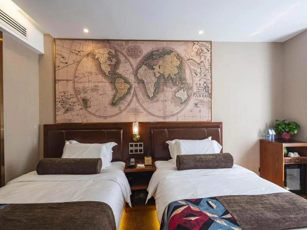 Bed in James Joyce Coffetel Tianjing First Central Hospital Nankai University